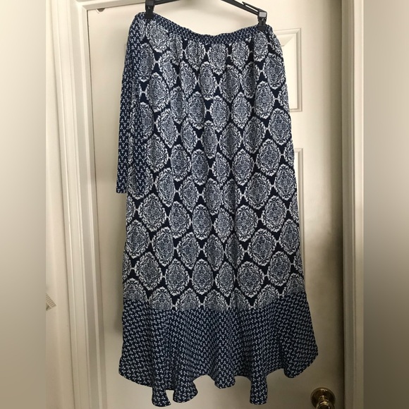 Beautiful Navy and white faux wrap skirt by Knox Rose size L - Picture 2 of 8